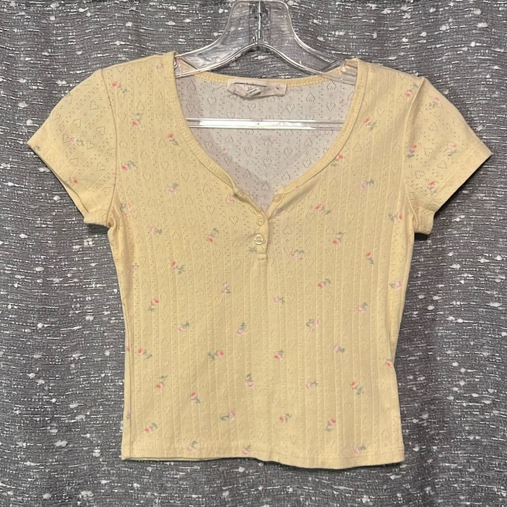 Hippie Rose yellow floral crop top size small
